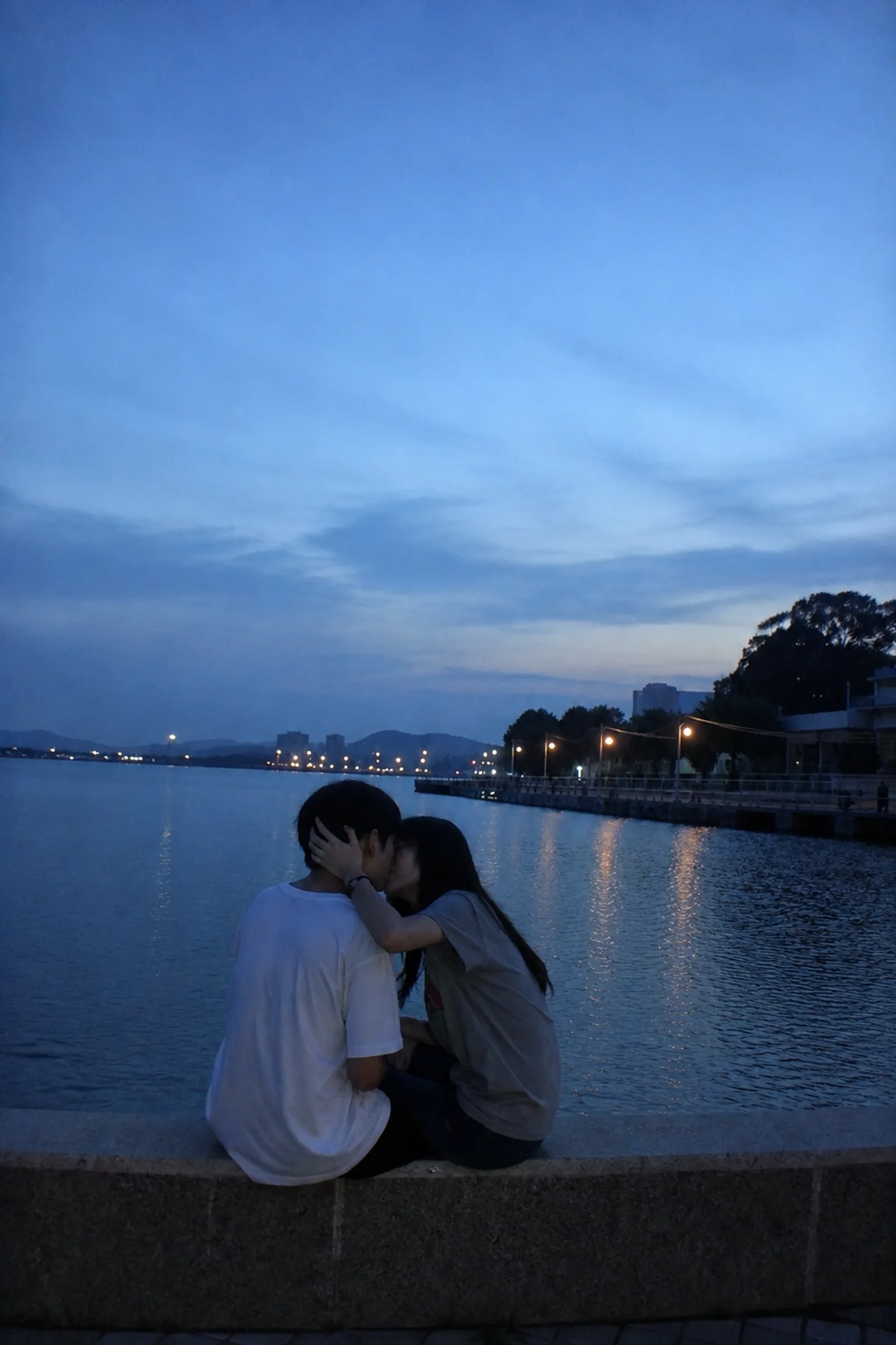 4K 生成 · 2026-08-25