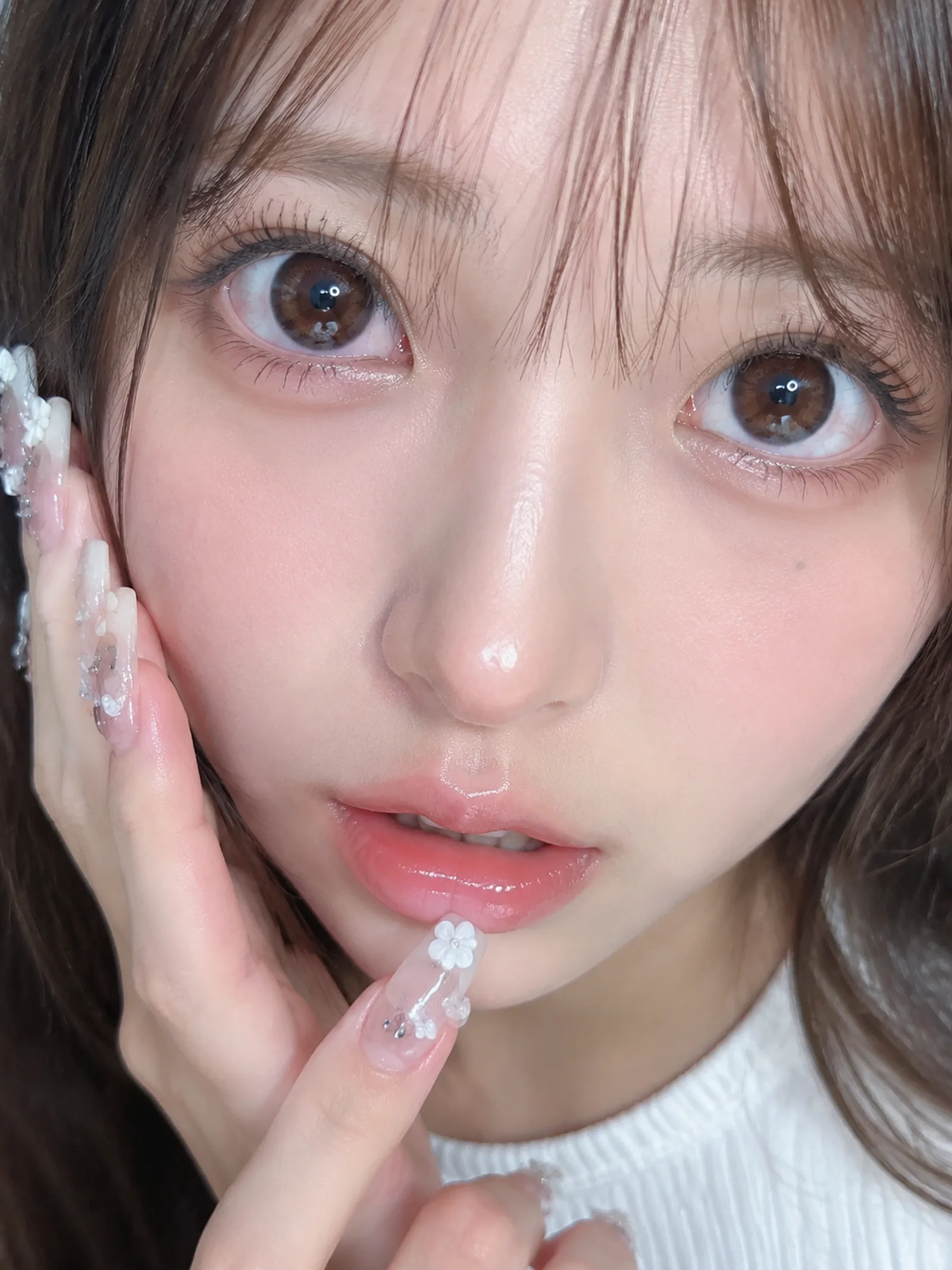 見上げる大きな瞳